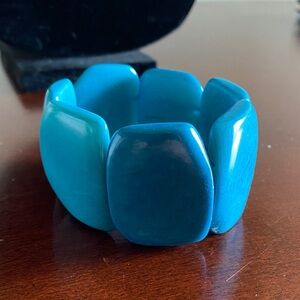 1980’s Vintage Chunky Teal Bracelet